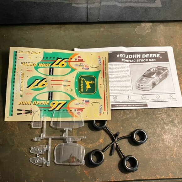 Revell Monogram #97 Chad Little NASCAR 1:24 Scale Model Kit New Unbuilt - Picture 5 of 6